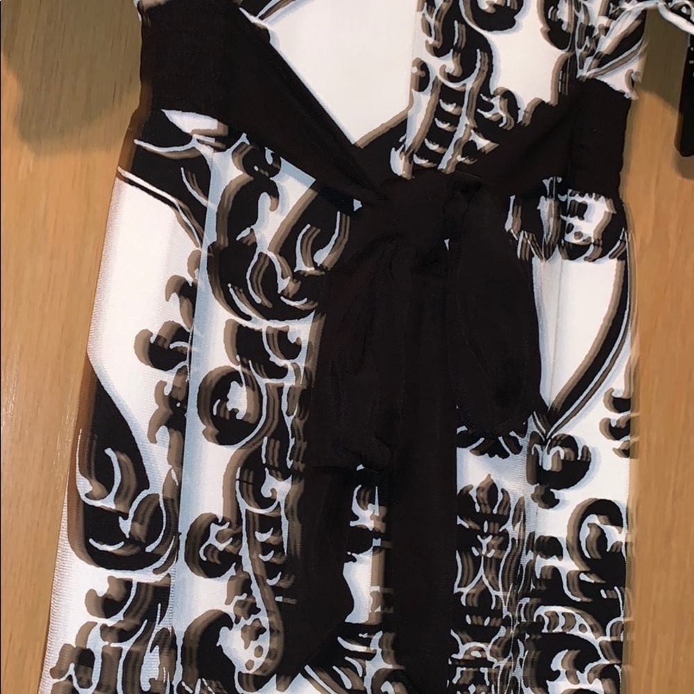 B&W Printed Dress - Picture 4 of 4